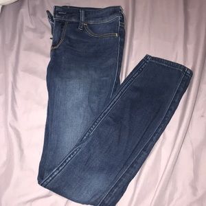 Skinny jeans